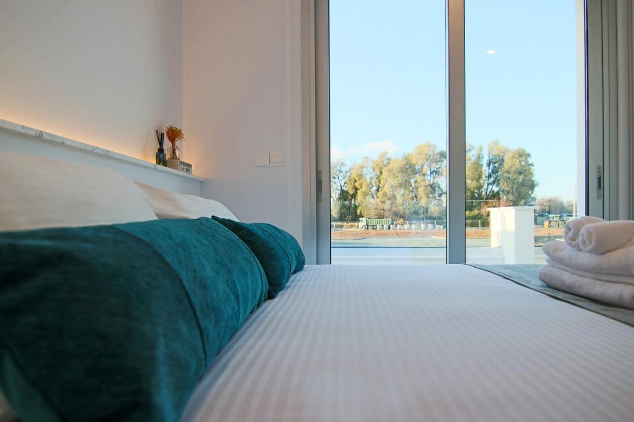 Apartment Phaedrus Living *